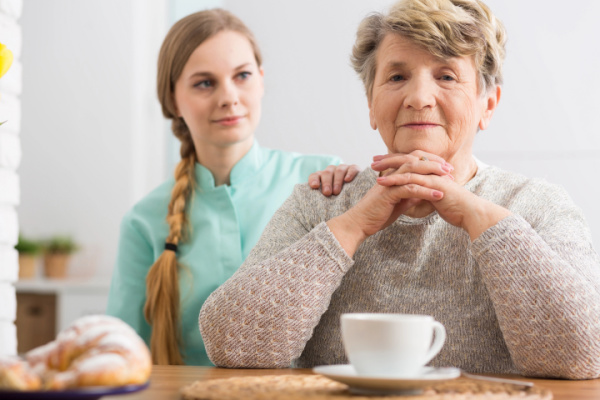 signs elderly can’t live alone